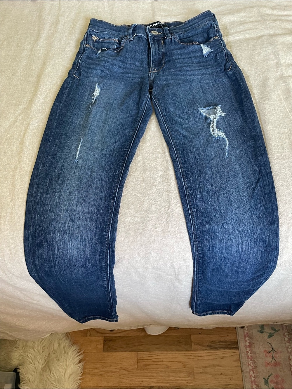 Express Stretch Mid-Rise Legging Jeans